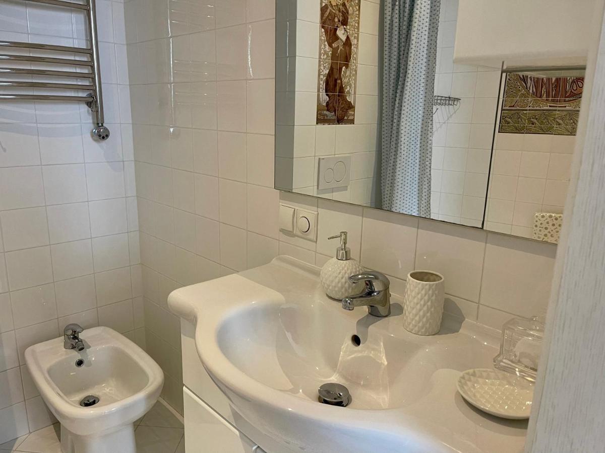 Central Loft Varese Eksteriør bilde